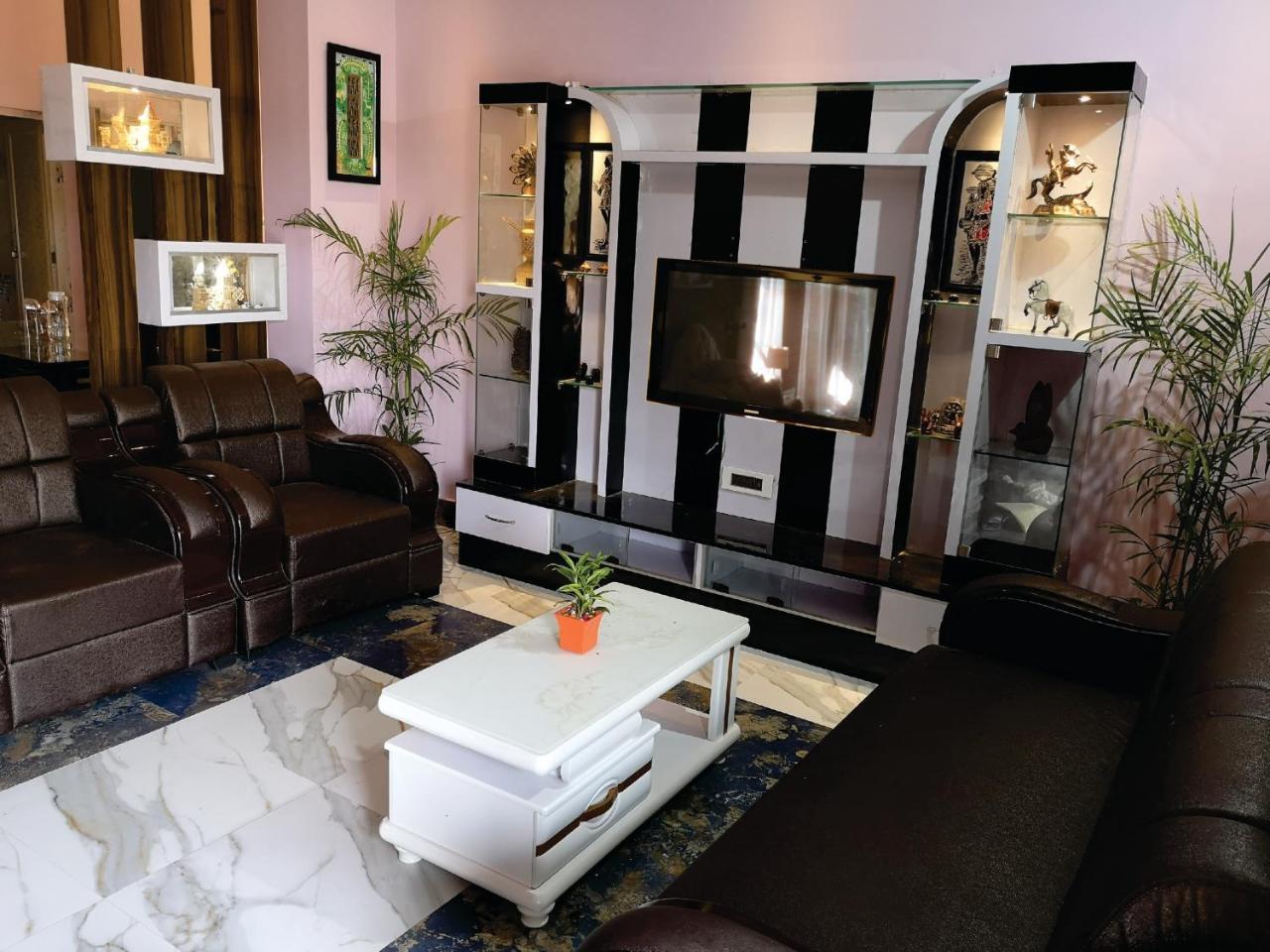 Chairosana Mansion Bhubaneswar Exterior foto